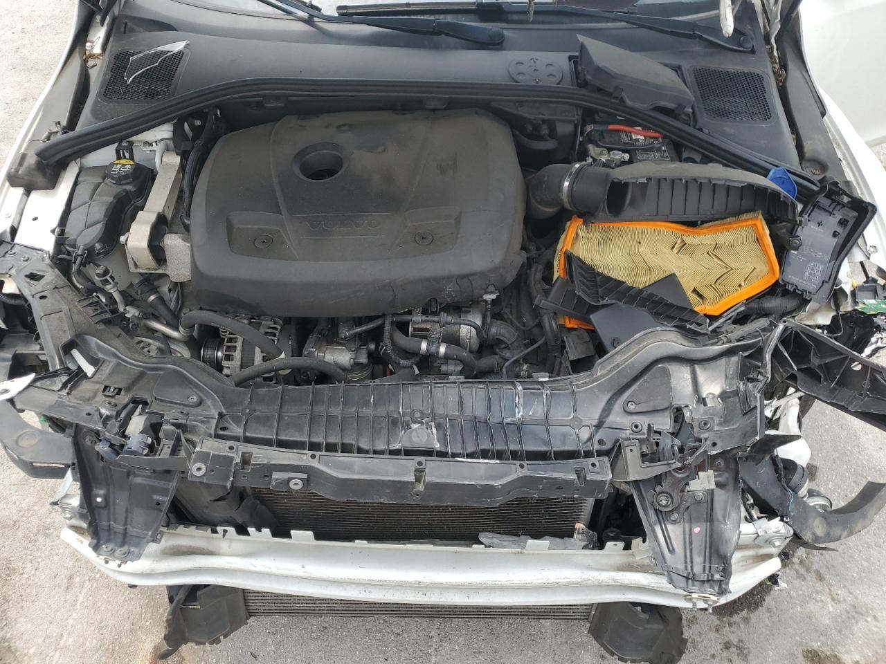 2016 Volvo S60 Premier VIN: YV126MFKXG2399628 Lot: 62691615