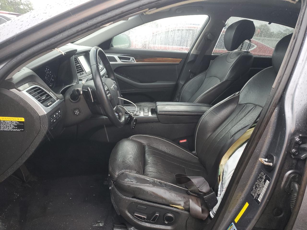 2015 Hyundai Genesis 3.8L VIN: KMHGN4JE6FU057804 Lot: 59962305