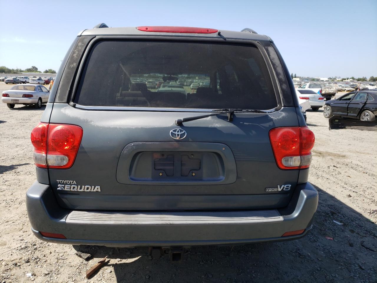 2005 Toyota Sequoia Sr5 VIN: 5TDZT34A85S250948 Lot: 61967675