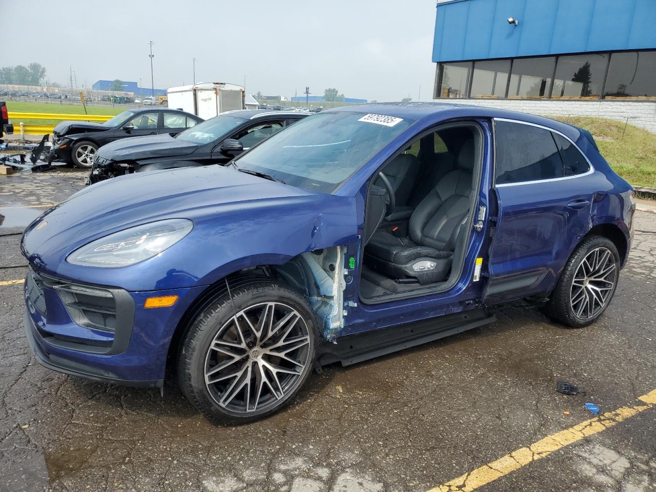2022 Porsche Macan na sprzedaż w Woodhaven, MI - Side