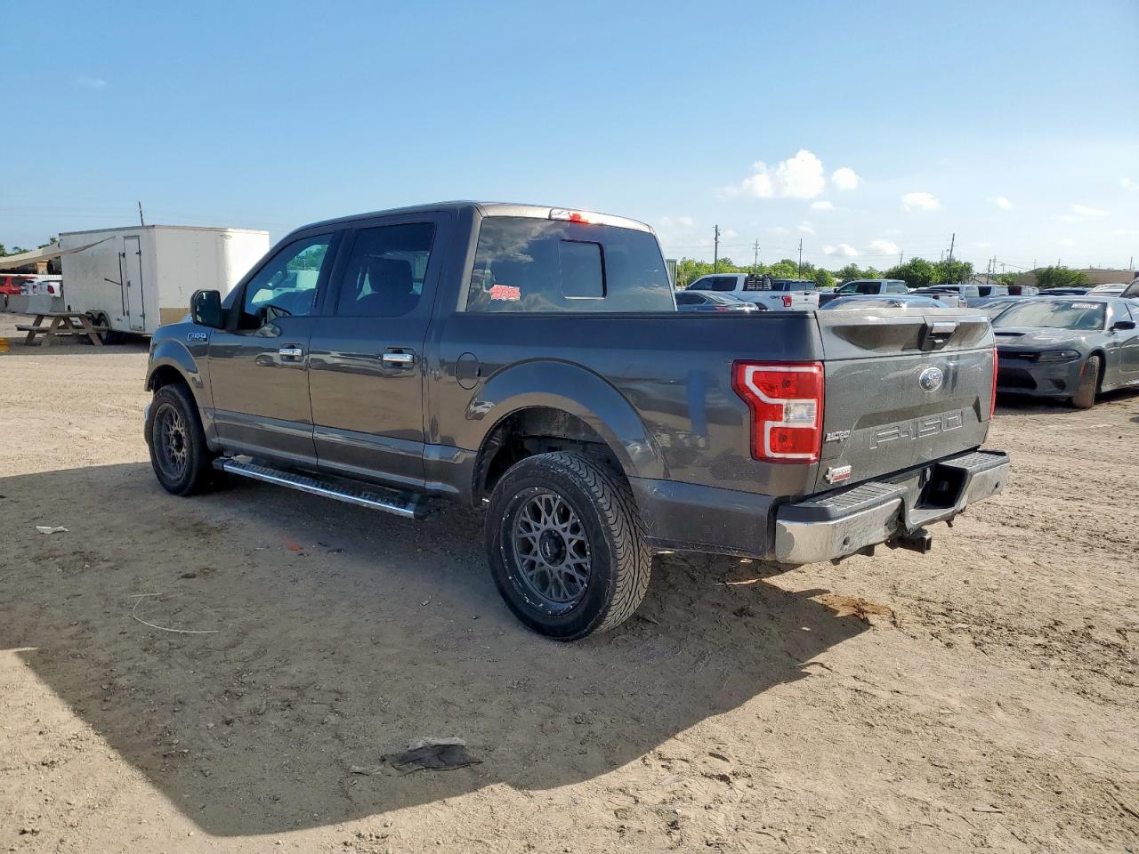 FORD F-150 2018 VIN 1FTEW1C55JKC61888 фото 2