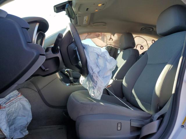  CHEVROLET MALIBU 2014 Белы