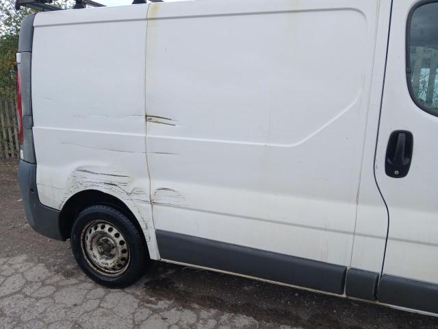2009 VAUXHALL VIVARO 270