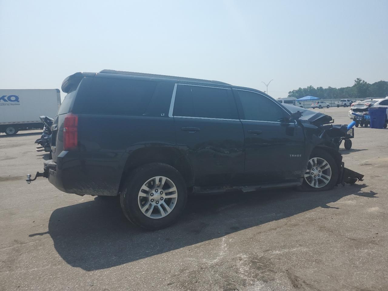 CHEVROLET TAHOE 2019 VIN 1GNSCBKC6KR139039 фото 3