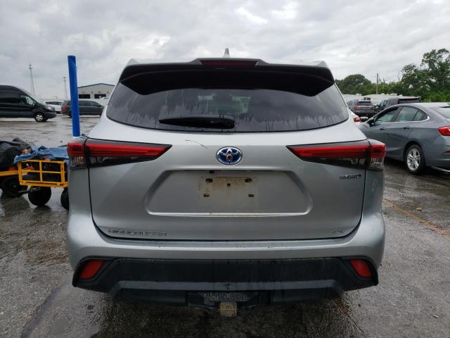  TOYOTA HIGHLANDER 2021 Серебристый
