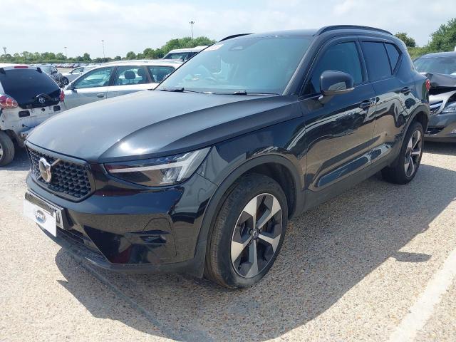 VOLVO XC40 + B3 2024