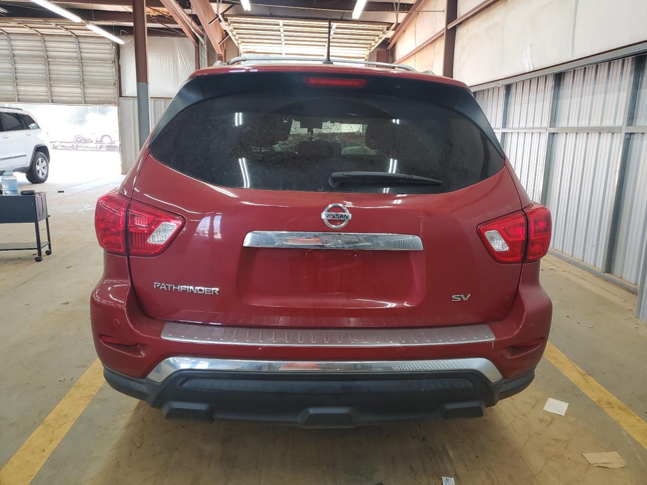2018 Nissan Pathfinder S VIN: 5N1DR2MN0JC656302 Lot: 62681515