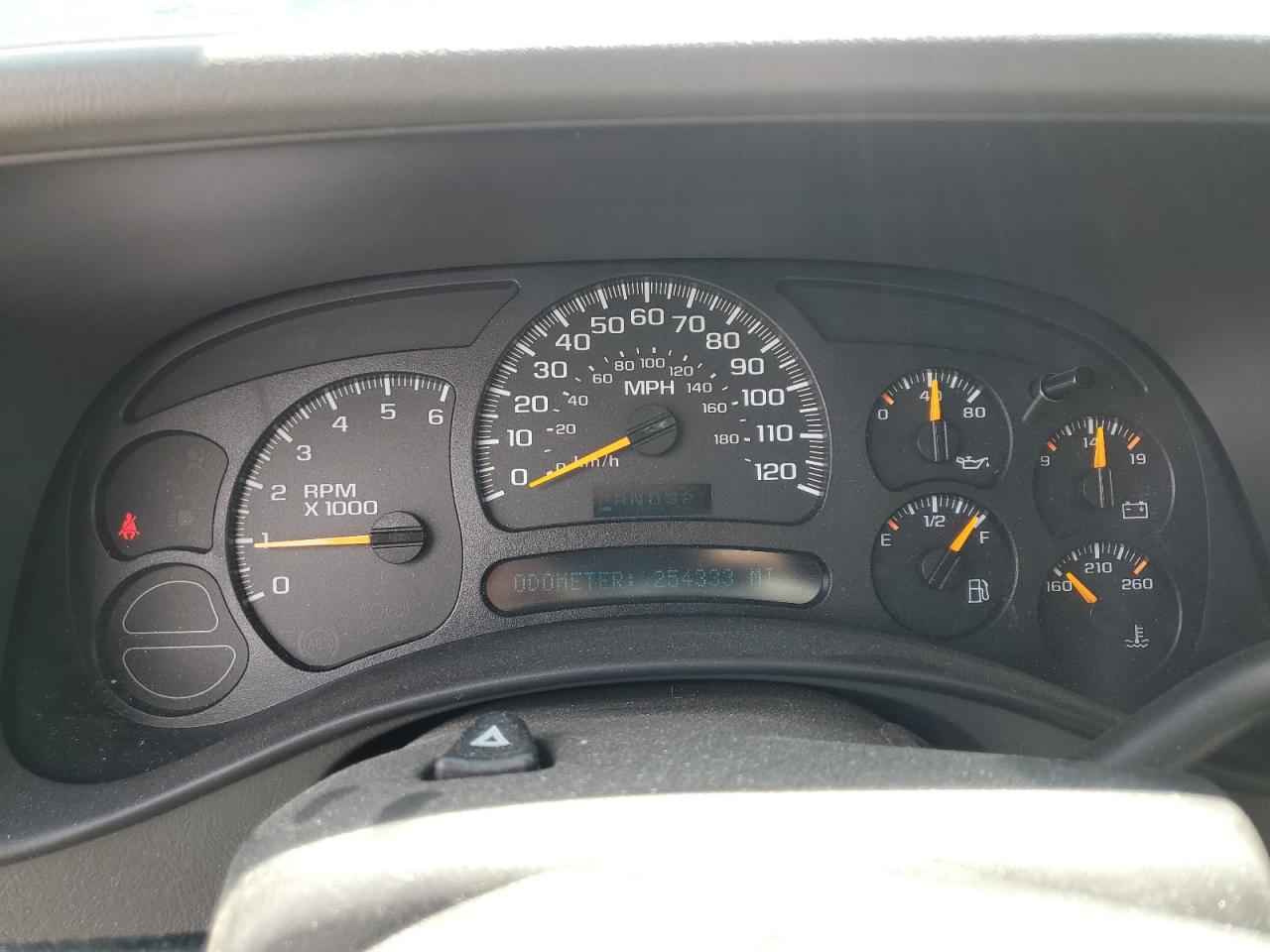 2005 GMC Yukon VIN: 1GKEC13T65J239194 Lot: 62904615