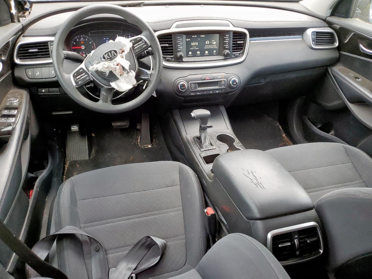 KIA SORENTO 2019 VIN 5XYPG4A58KG560079 zdjęcie 8