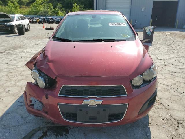 Седаны CHEVROLET SONIC 2016 Красный