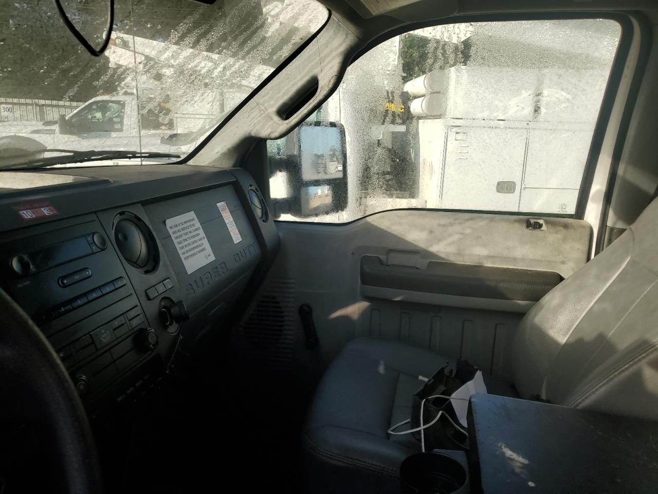 FORD F450 2012 VIN 1FDUF4GY2CEB87764 фото 5