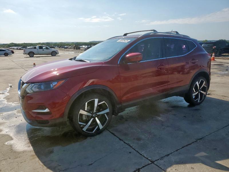 NISSAN ROGUE 2021 Красный