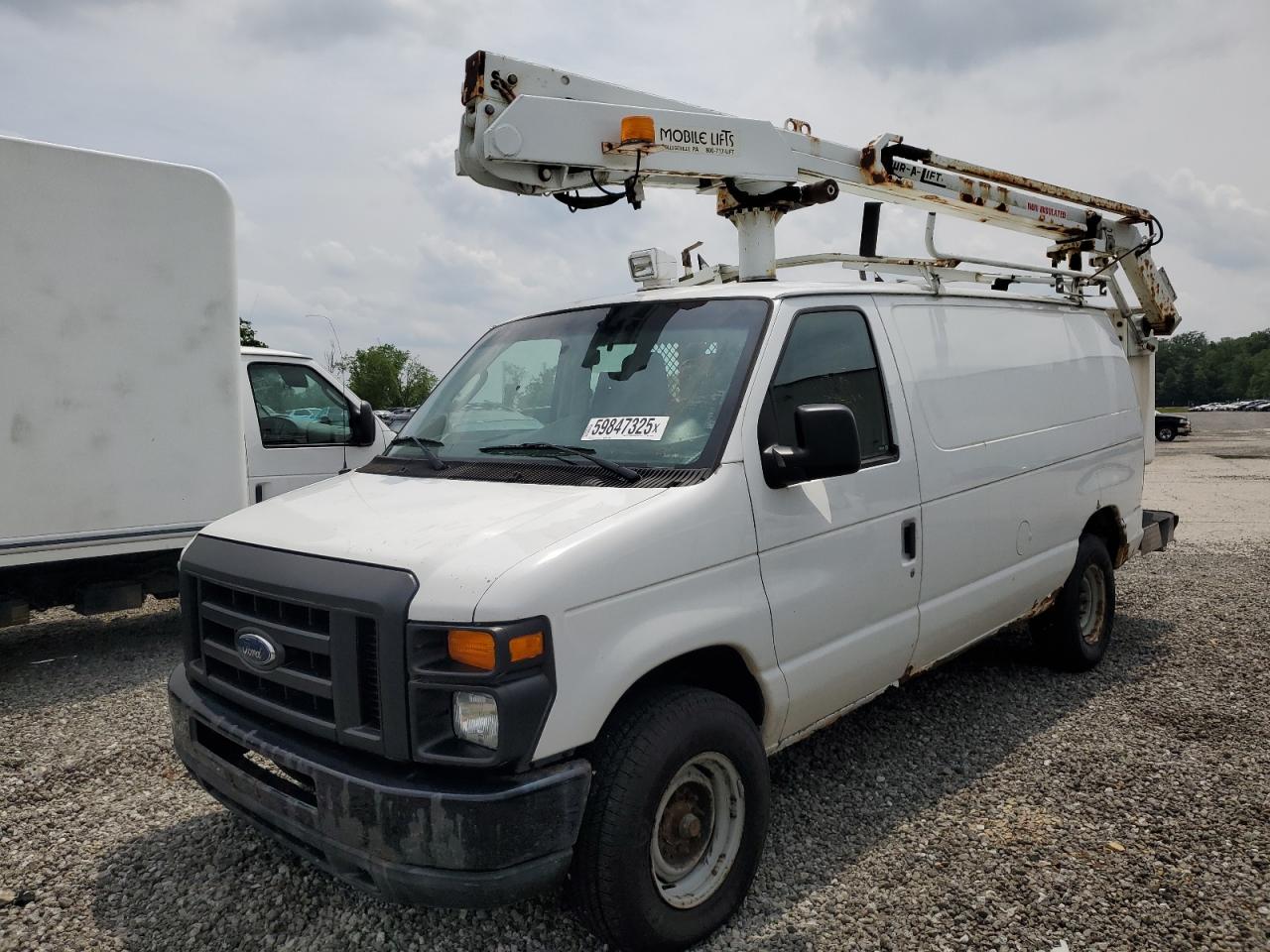 2009 Ford Econoline E350 Super Duty Van იყიდება West Mifflin-ში, PA - Normal Wear