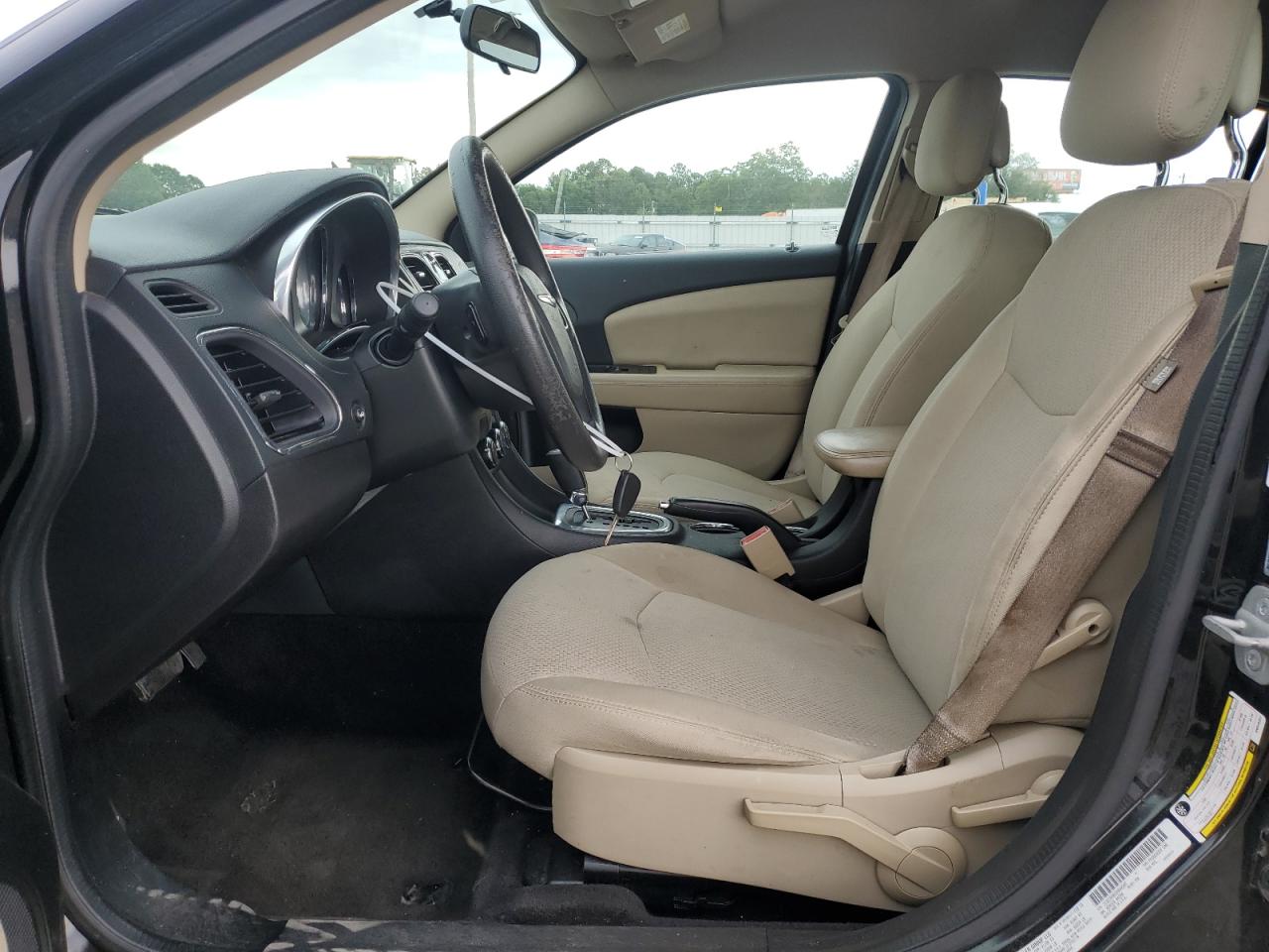 2013 Chrysler 200 Lx VIN: 1C3CCBAB2DN640207 Lot: 62296955