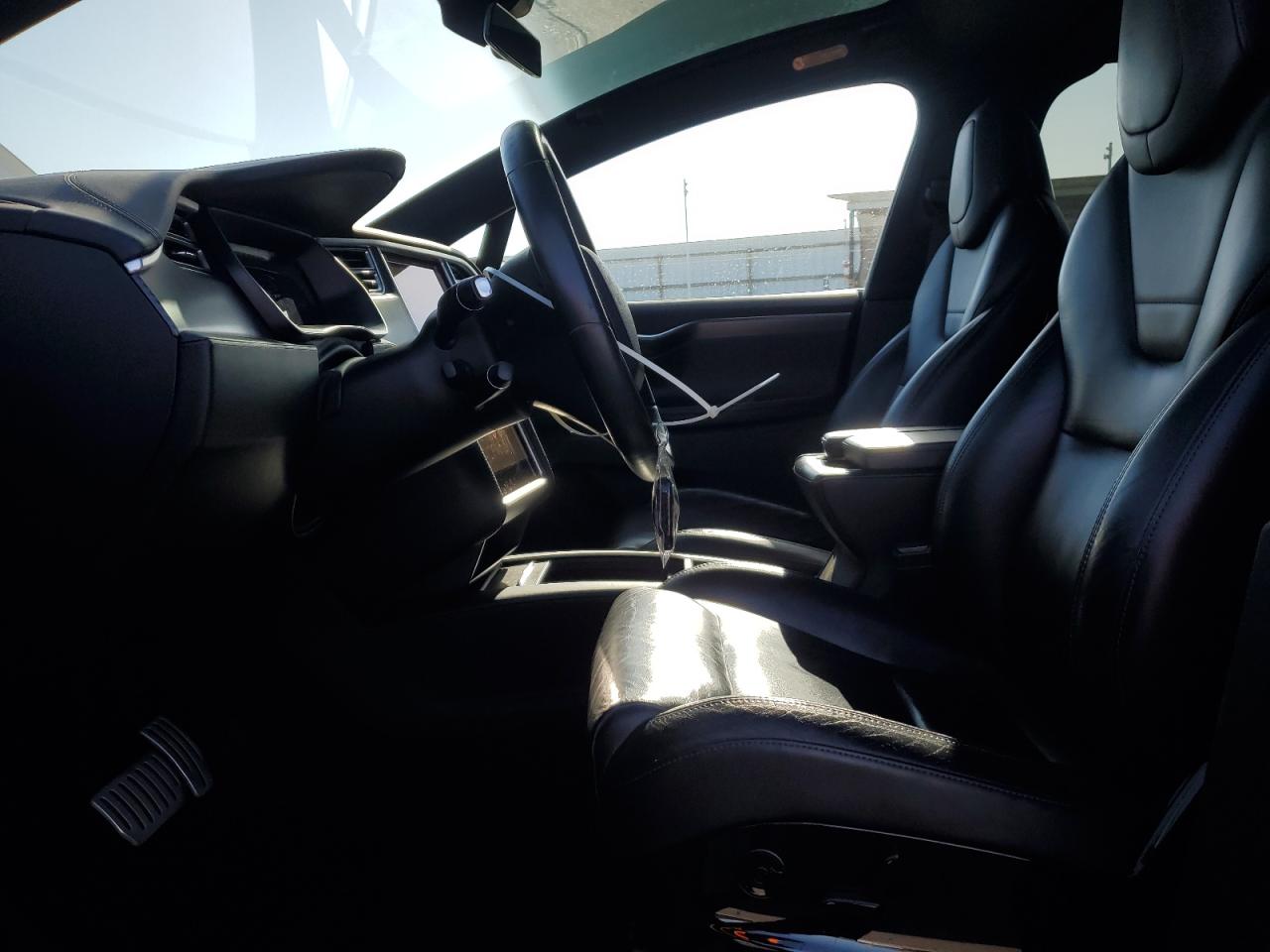 2016 Tesla Model X VIN: 5YJXCBE43GF004455 Lot: 52461945