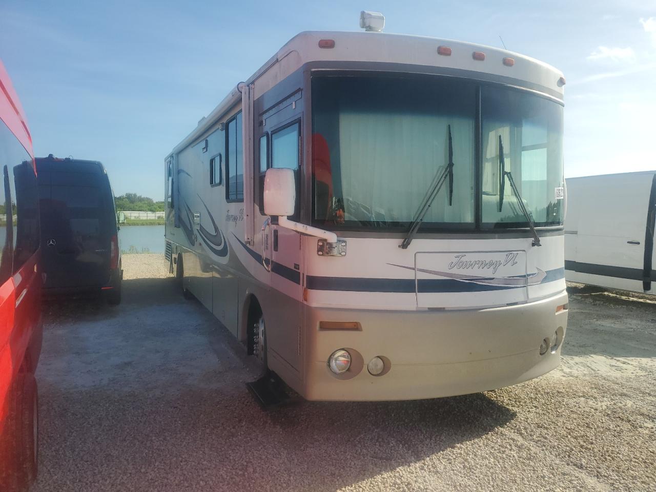 2003 Freightliner Chassis X Line Motor Home for Sale in Arcadia, FL - Water/Flood