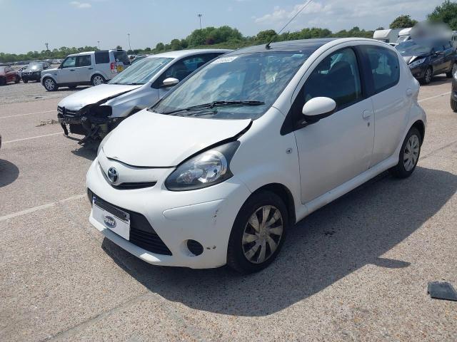 TOYOTA AYGO MOVE 2014
