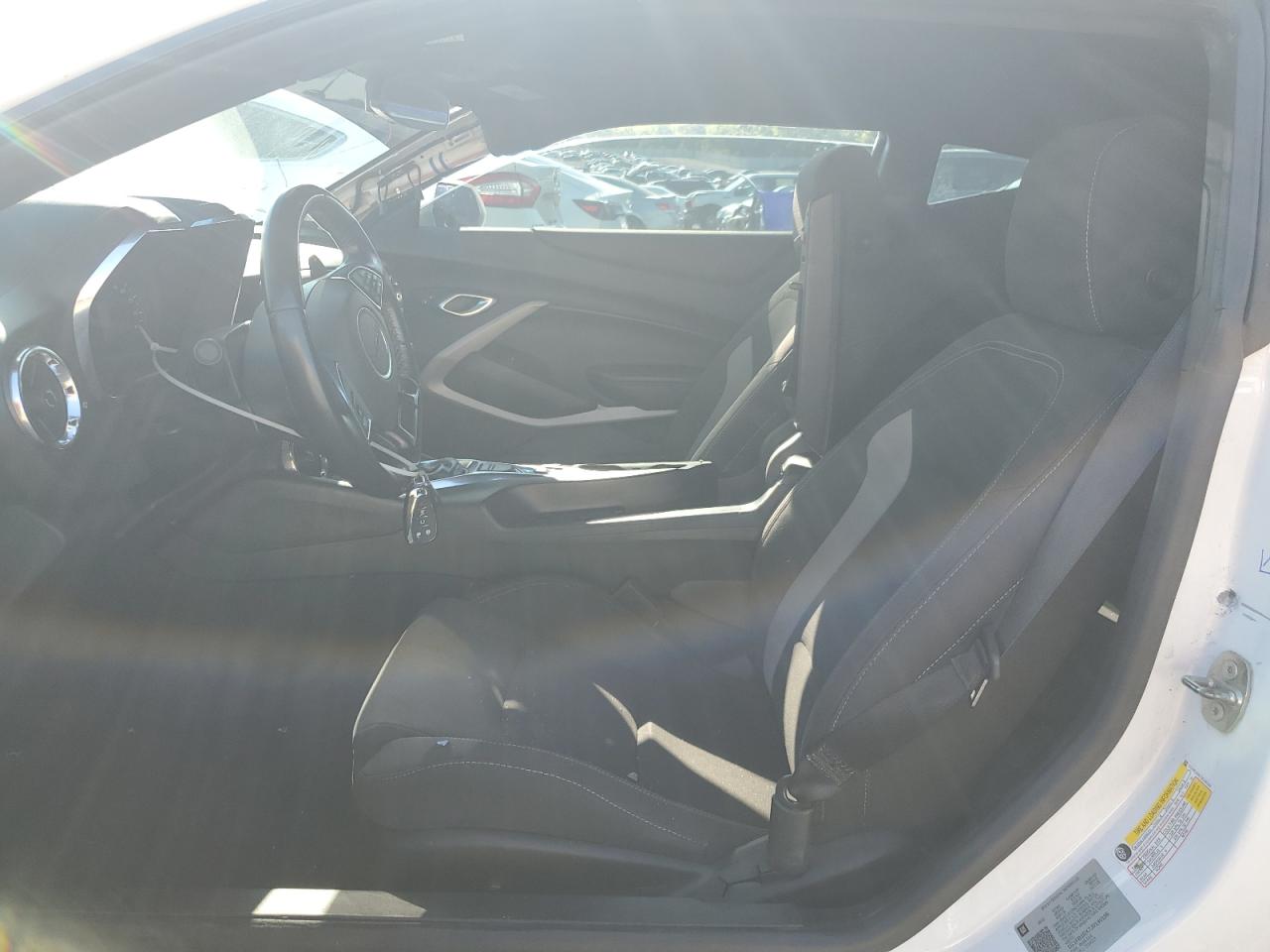2018 Chevrolet Camaro Lt VIN: 1G1FB1RX7J0190156 Lot: 62239505