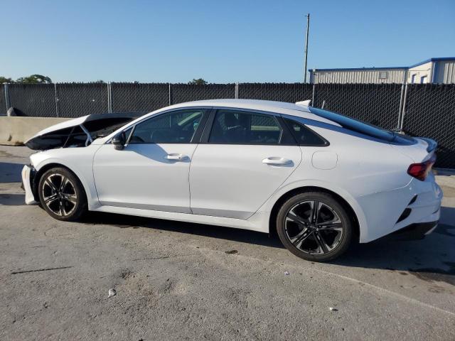  KIA K5 2022 Белы