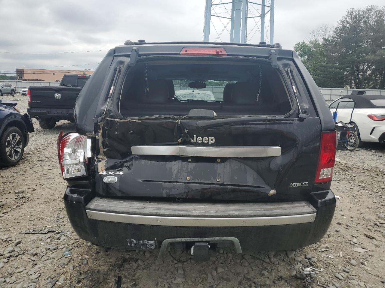 2007 Jeep Grand Cherokee Overland VIN: 1J8HR68227C651830 Lot: 62403725