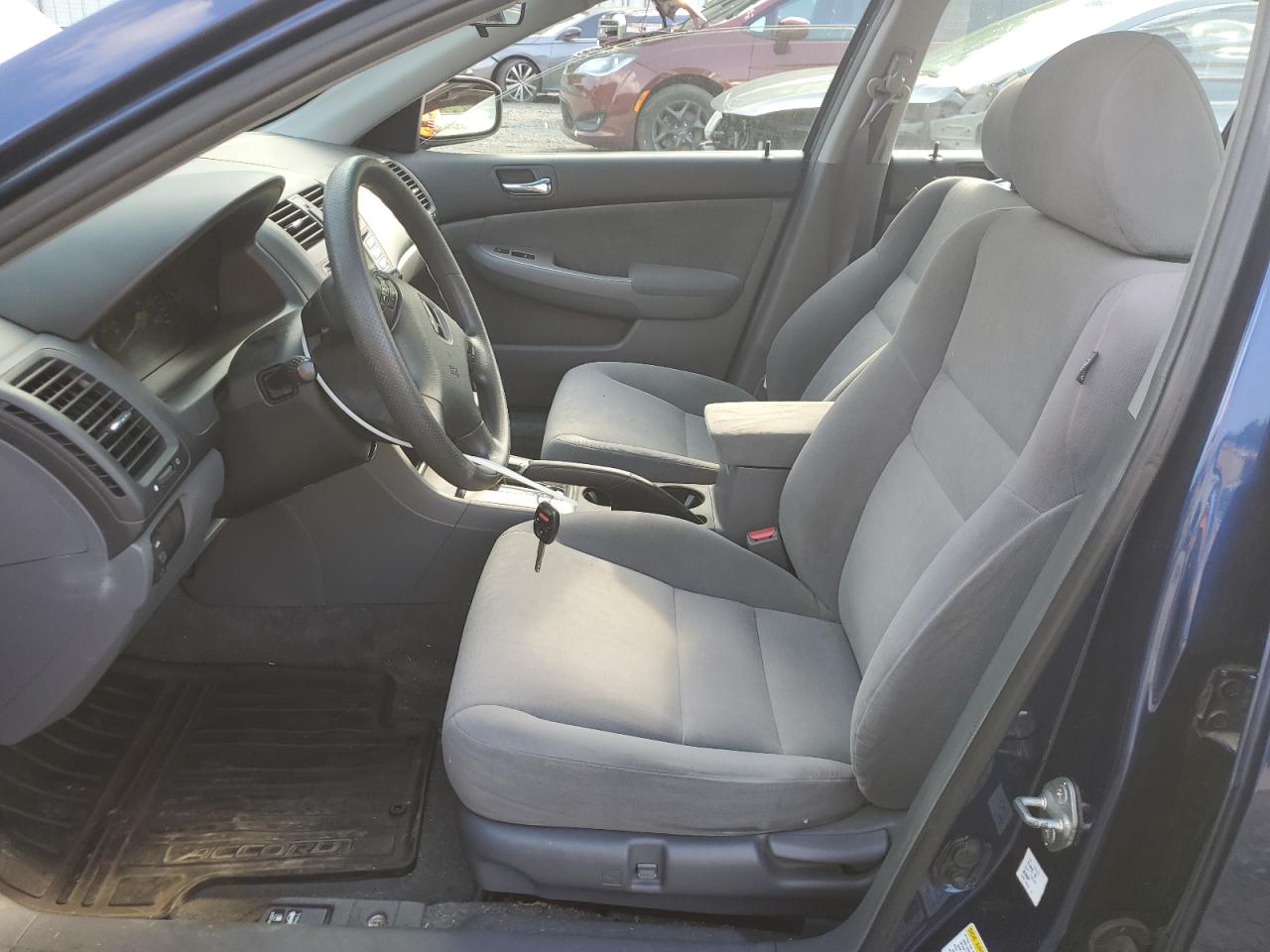 HONDA ACCORD 2004 VIN 1HGCM566X4A151004 фото 7