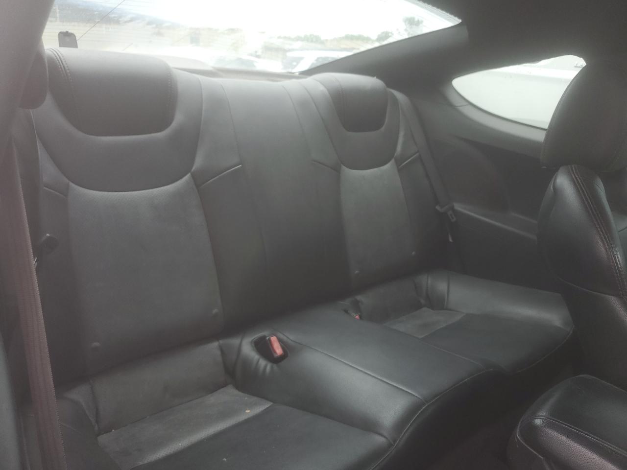 2010 Hyundai Genesis Coupe 2.0T VIN: KMHHT6KD0AU011874 Lot: 61757505