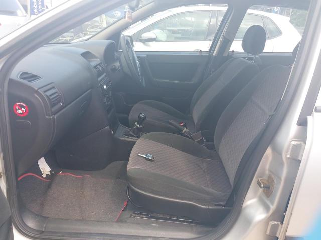 2002 VAUXHALL ASTRA LS 1