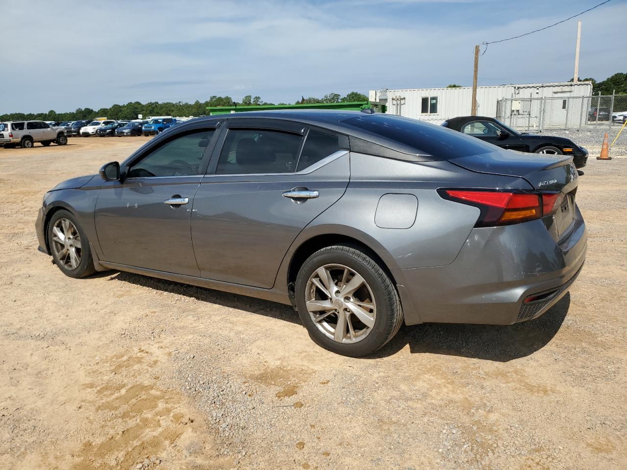 NISSAN ALTIMA 2020 VIN 1N4BL4BV6LC260041 фото 2