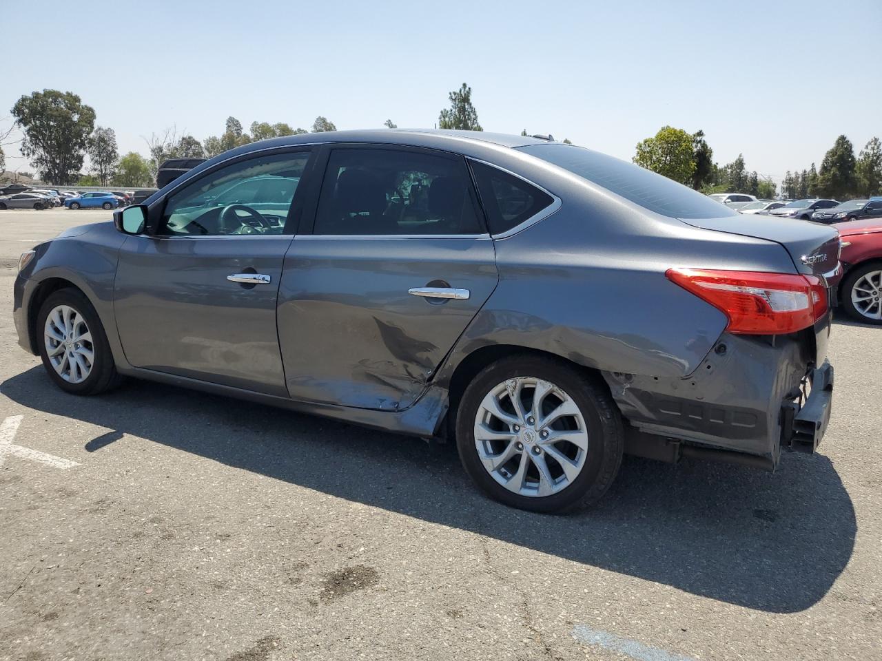 NISSAN SENTRA 2018 VIN 3N1AB7APXJL618100 photo 2