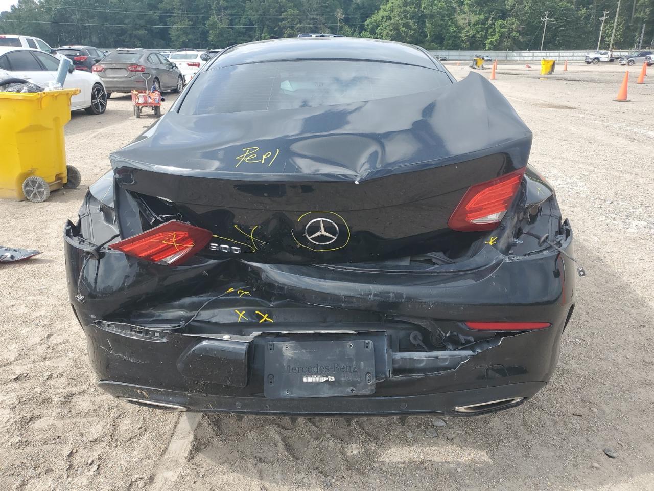 2017 Mercedes-Benz C 300 VIN: WDDWJ4JBXHF358607 Lot: 62714295