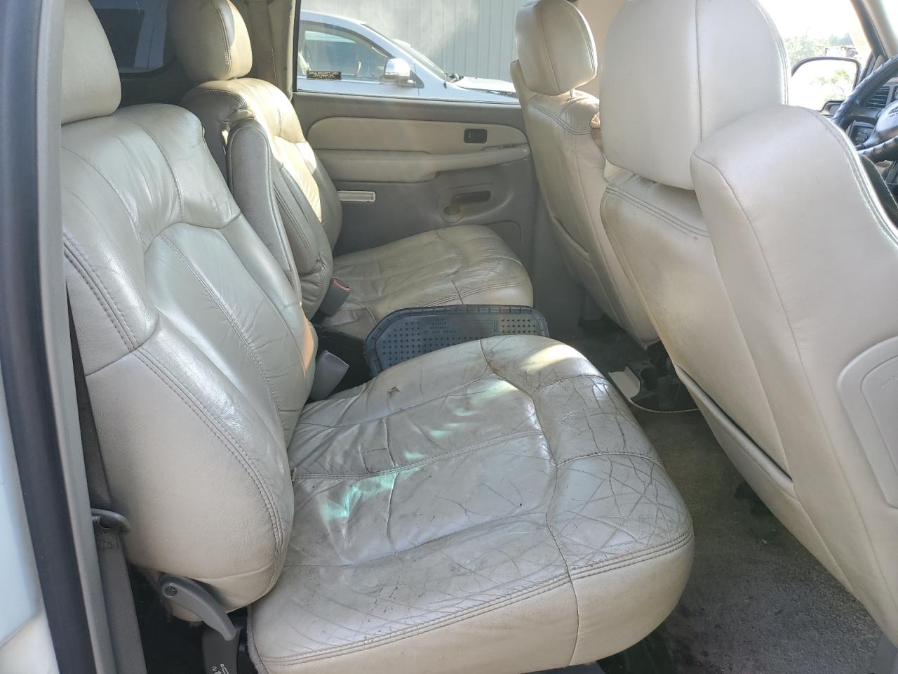 2002 Chevrolet Suburban K1500 VIN: 1GNFK16Z92J224744 Lot: 62101515