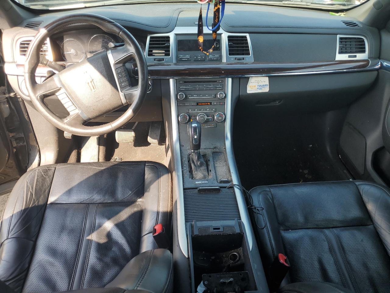 1LNHL9DR5AG615168 2010 Lincoln Mks