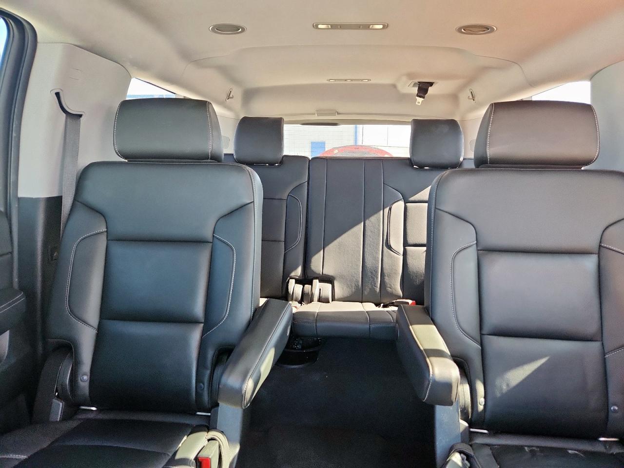 2019 Chevrolet Suburban C1500 Lt VIN: 1GNSCHKC9KR168327 Lot: 61773615