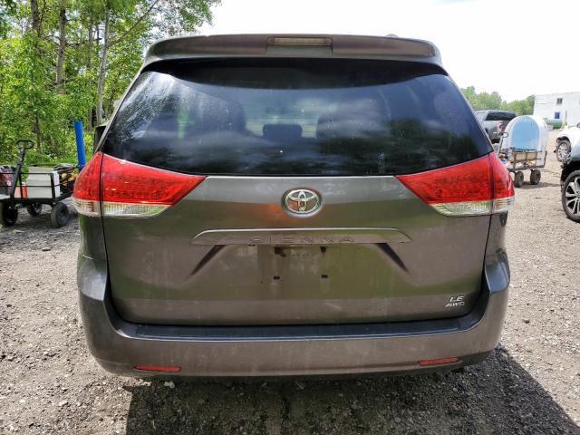 2011 TOYOTA SIENNA LE  