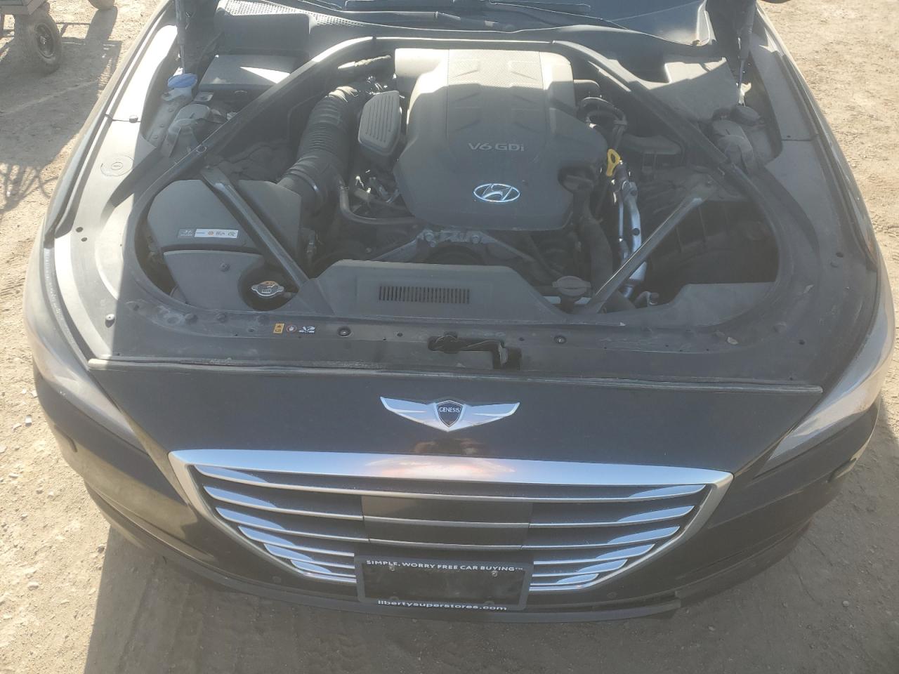 2015 Hyundai Genesis 3.8L VIN: KMHGN4JE3FU094180 Lot: 60711175