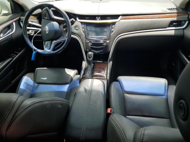 Sedans CADILLAC XTS 2017 Srebrny