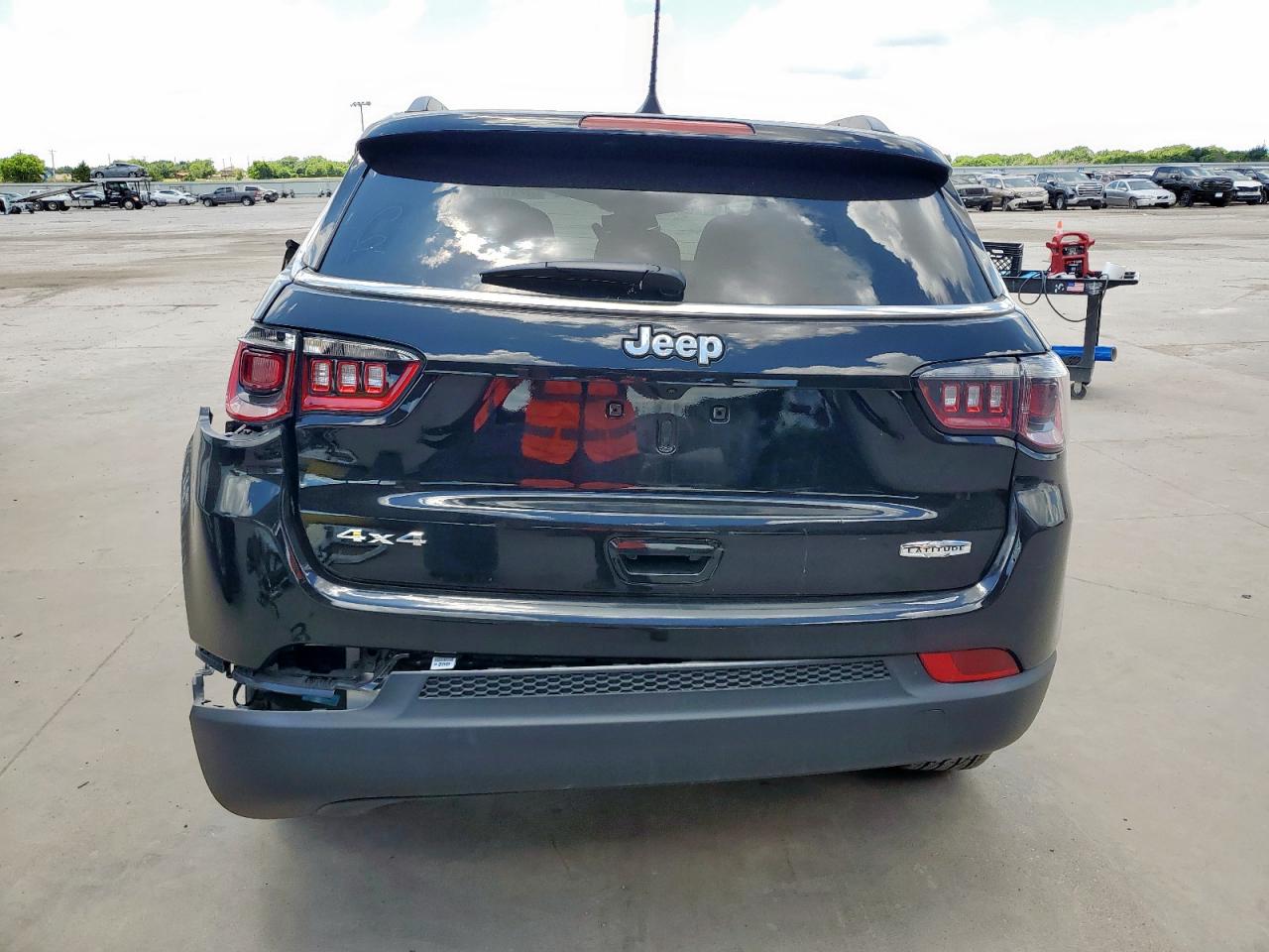2025 Jeep Compass Latitude VIN: 3C4NJDBN1ST523066 Lot: 62210785
