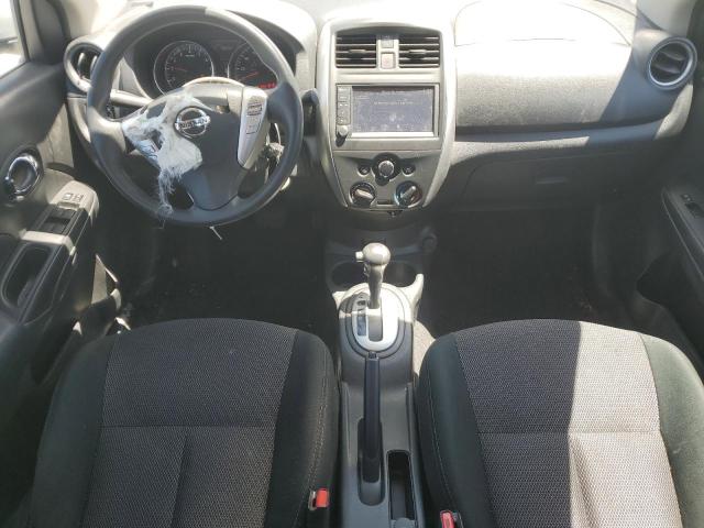  NISSAN VERSA 2019 Srebrny
