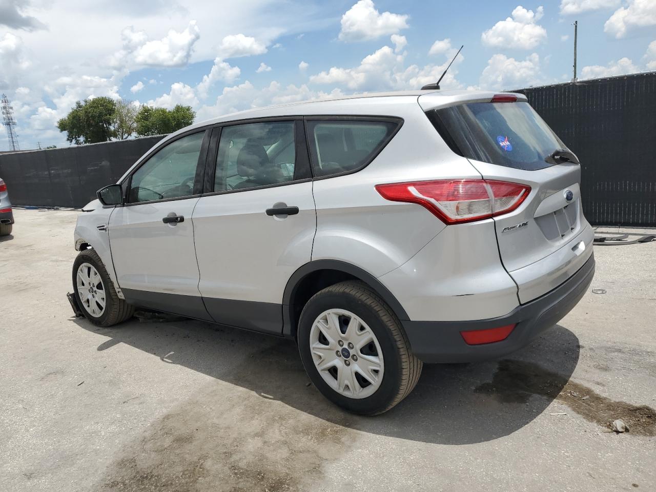 FORD ESCAPE 2016 VIN 1FMCU0F76GUC23308 фото 2
