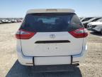 2017 Toyota Sienna  იყიდება Antelope-ში, CA - Front End