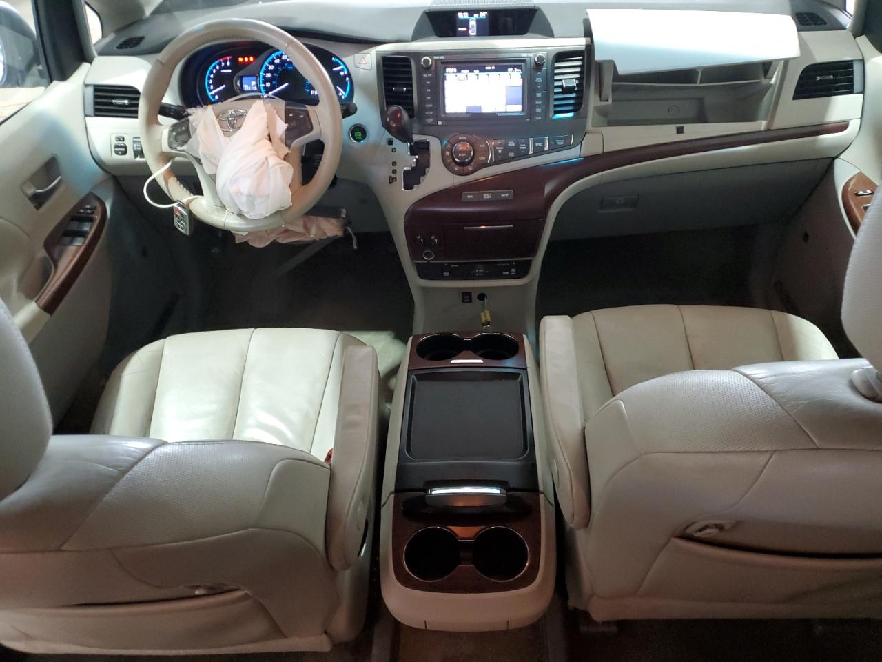 2011 Toyota Sienna Xle VIN: 5TDDK3DC2BS019893 Lot: 62596665