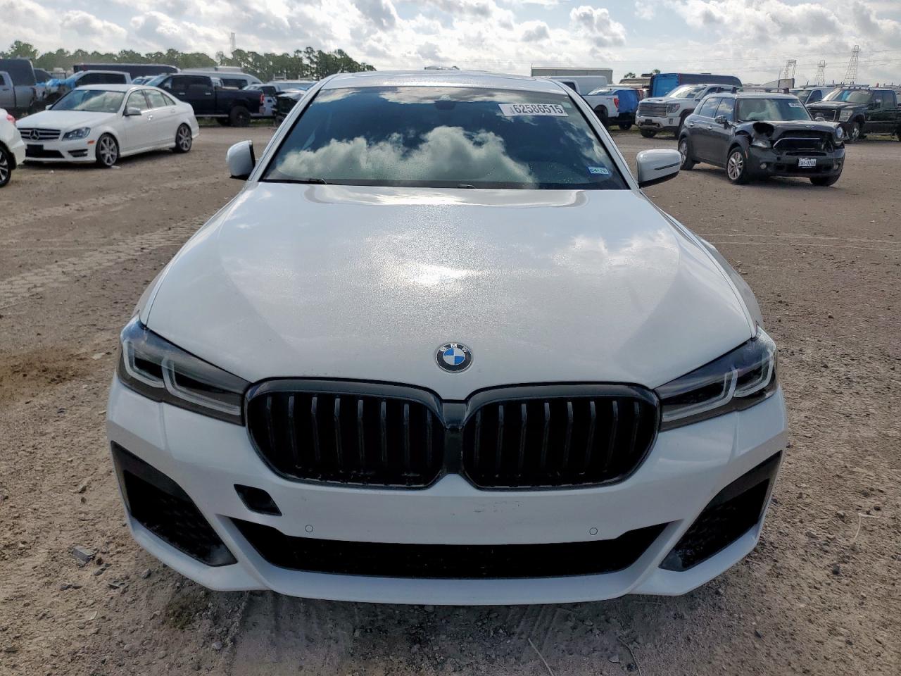 BMW 5 SERIES 2022 VIN WBA53BH03NCJ21136 фото 5