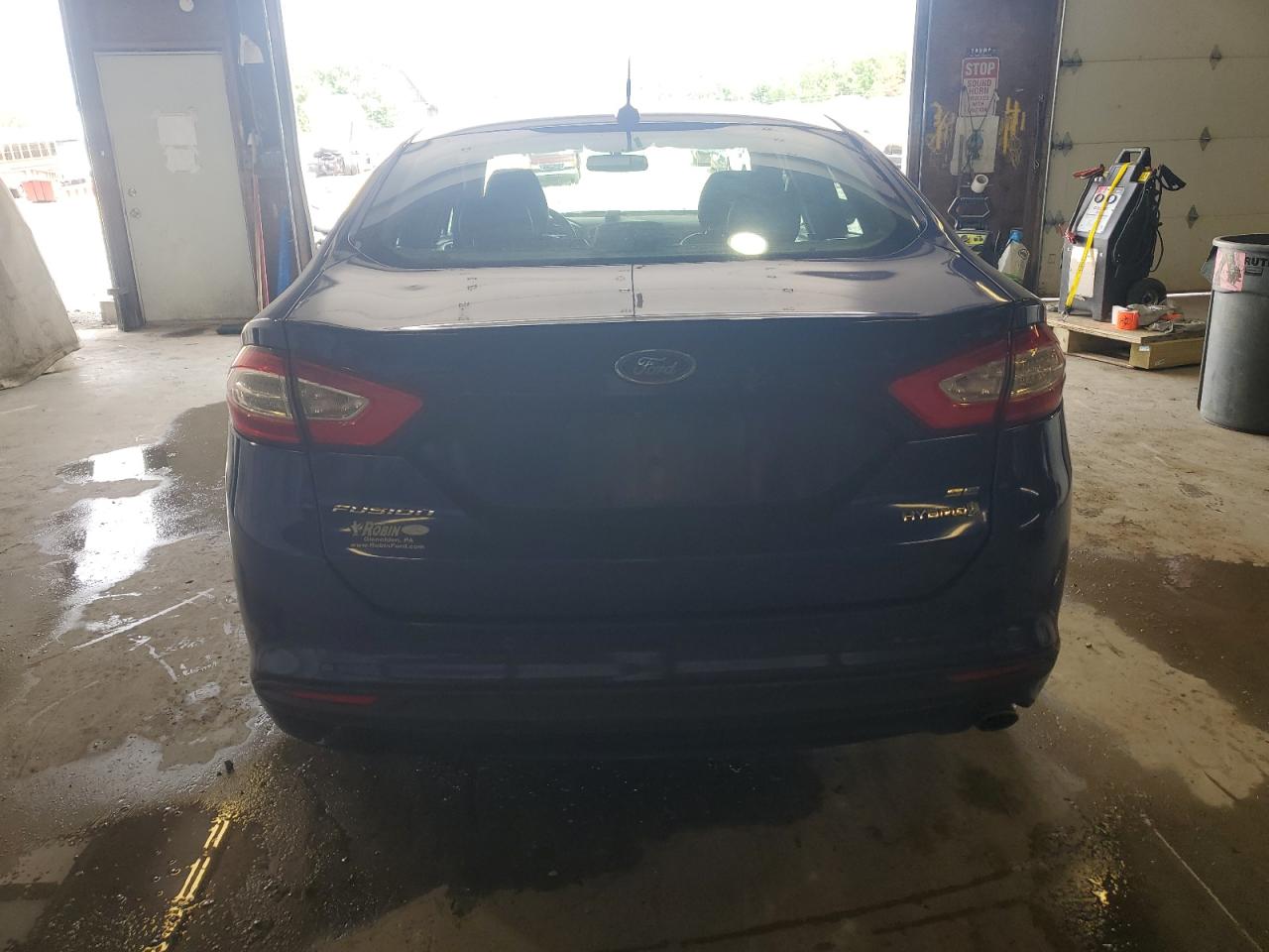 2015 Ford Fusion Se Hybrid VIN: 3FA6P0LU0FR157935 Lot: 62931495