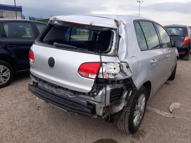 2009 VOLKSWAGEN GOLF S
