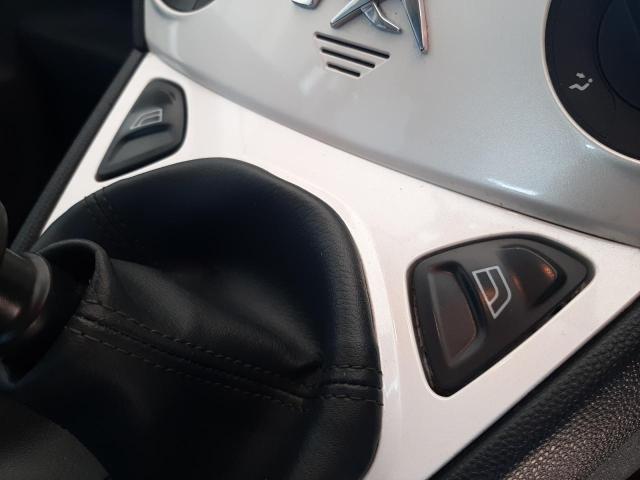 2012 FORD KA ZETEC