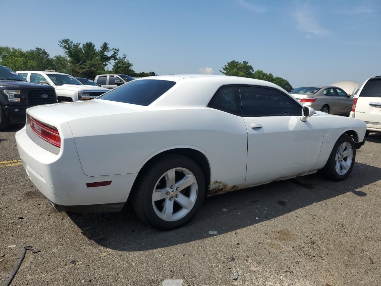 DODGE CHALLENGER 2013 VIN 2C3CDYAG2DH641362 zdjęcie 3
