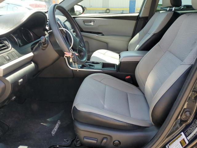 Sedans TOYOTA CAMRY 2017 Granatowy