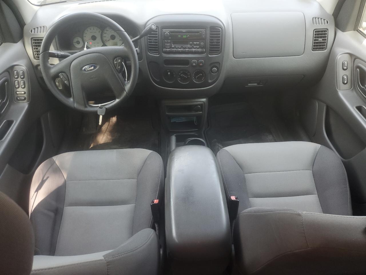 2003 Ford Escape Xls VIN: 1FMYU02183KD36674 Lot: 61087205