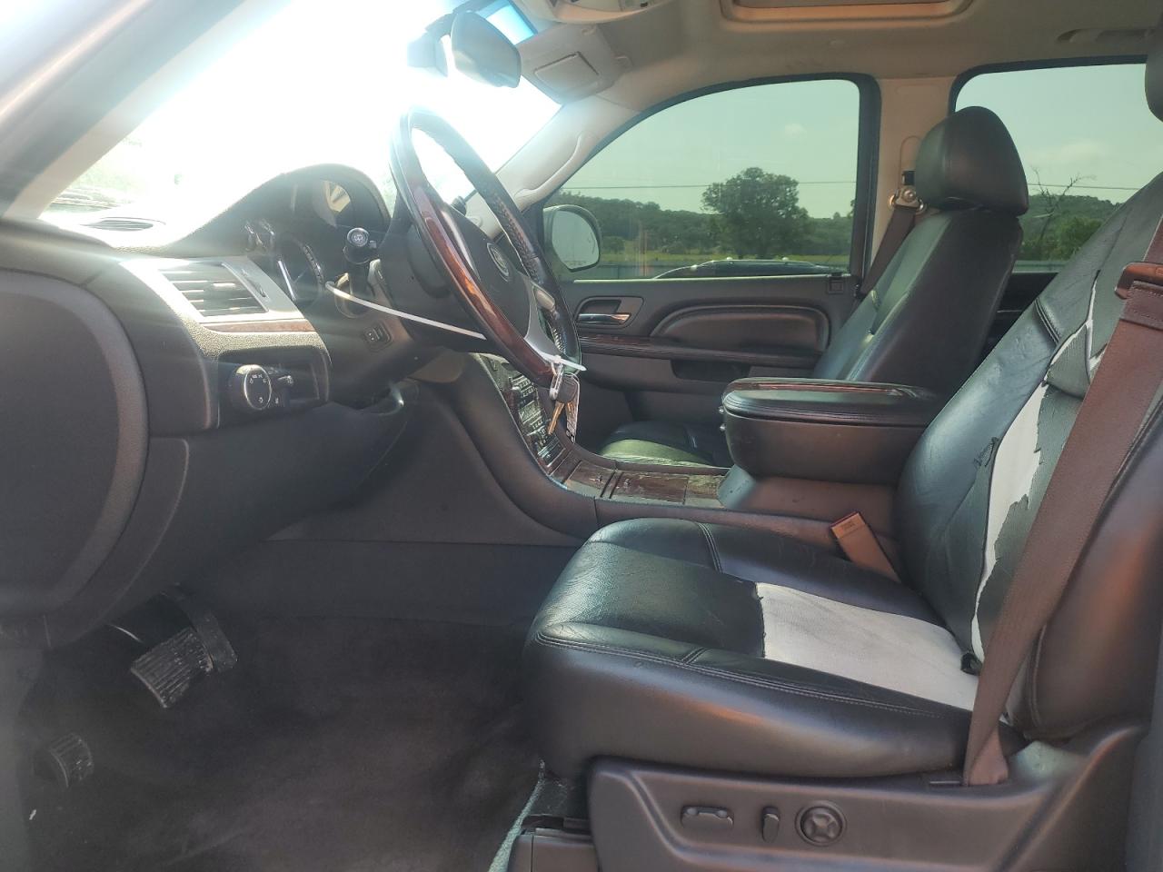 2013 Cadillac Escalade Esv Premium VIN: 1GYS4JEFXDR261065 Lot: 60271705