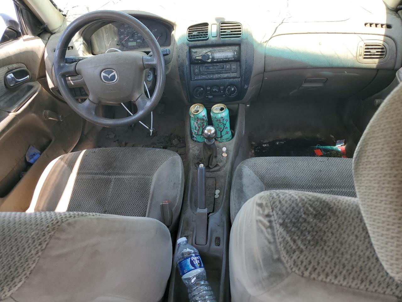 2000 Mazda Protege Dx VIN: JM1BJ2224Y0303231 Lot: 60853845